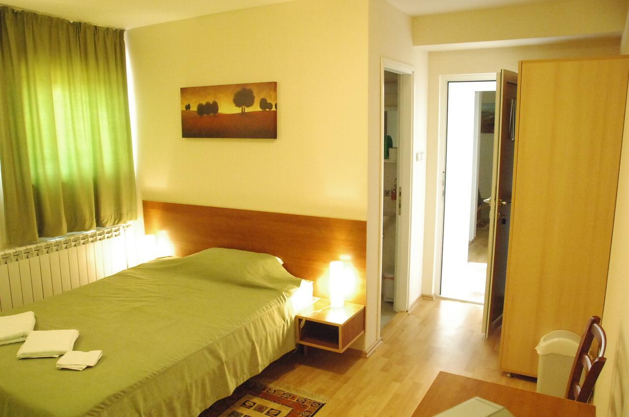 Villa Nevenka Rooms Belgrade Room photo